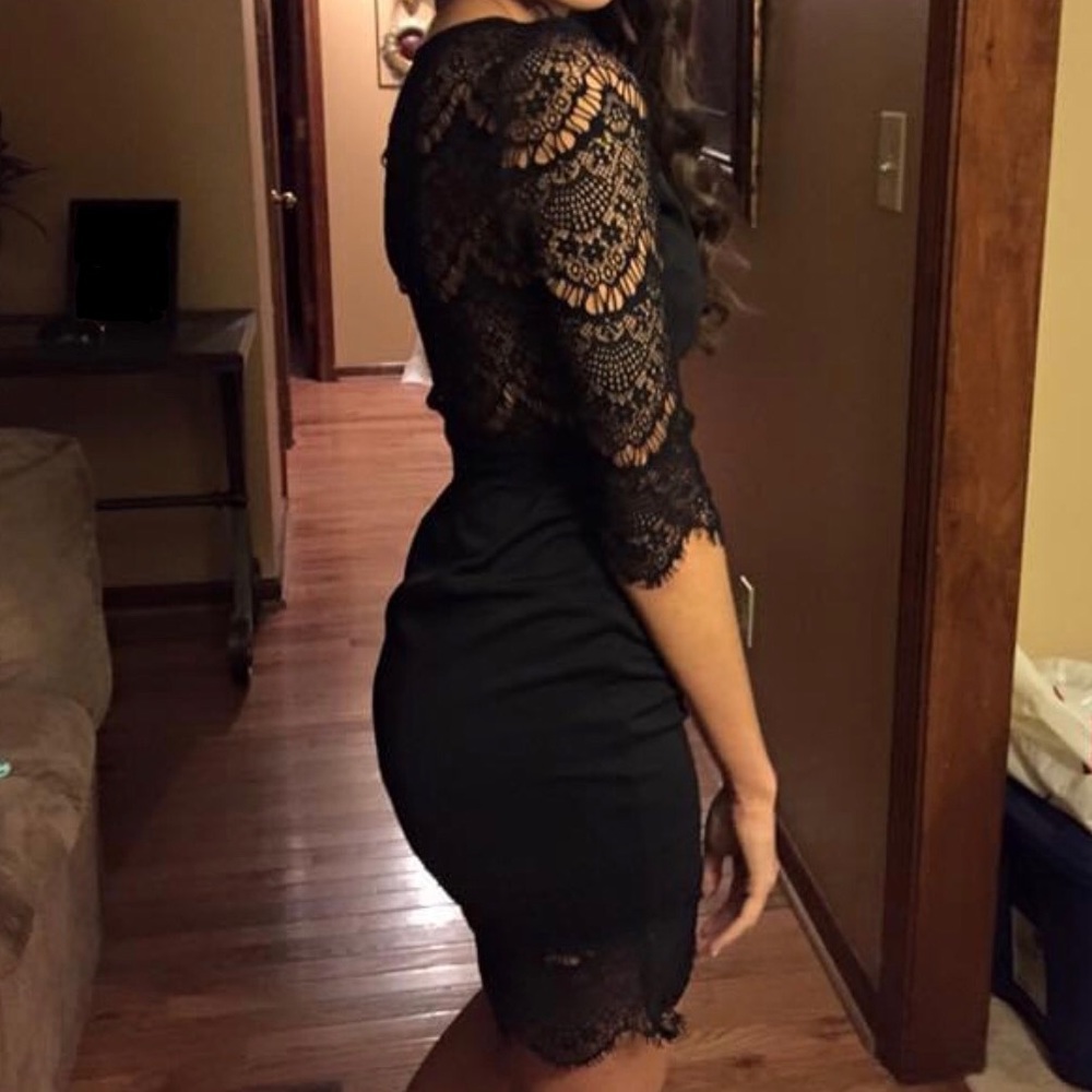 Black Lace Mid-Sleeve Dress